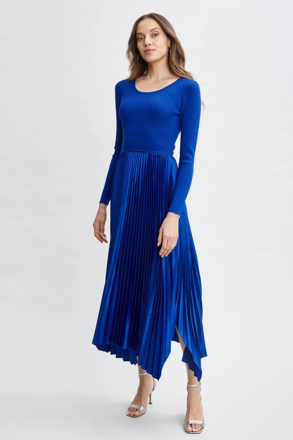 Elie Tahari Dresses & Jumpsuits-Long Sleeve Knit Pleated Dress